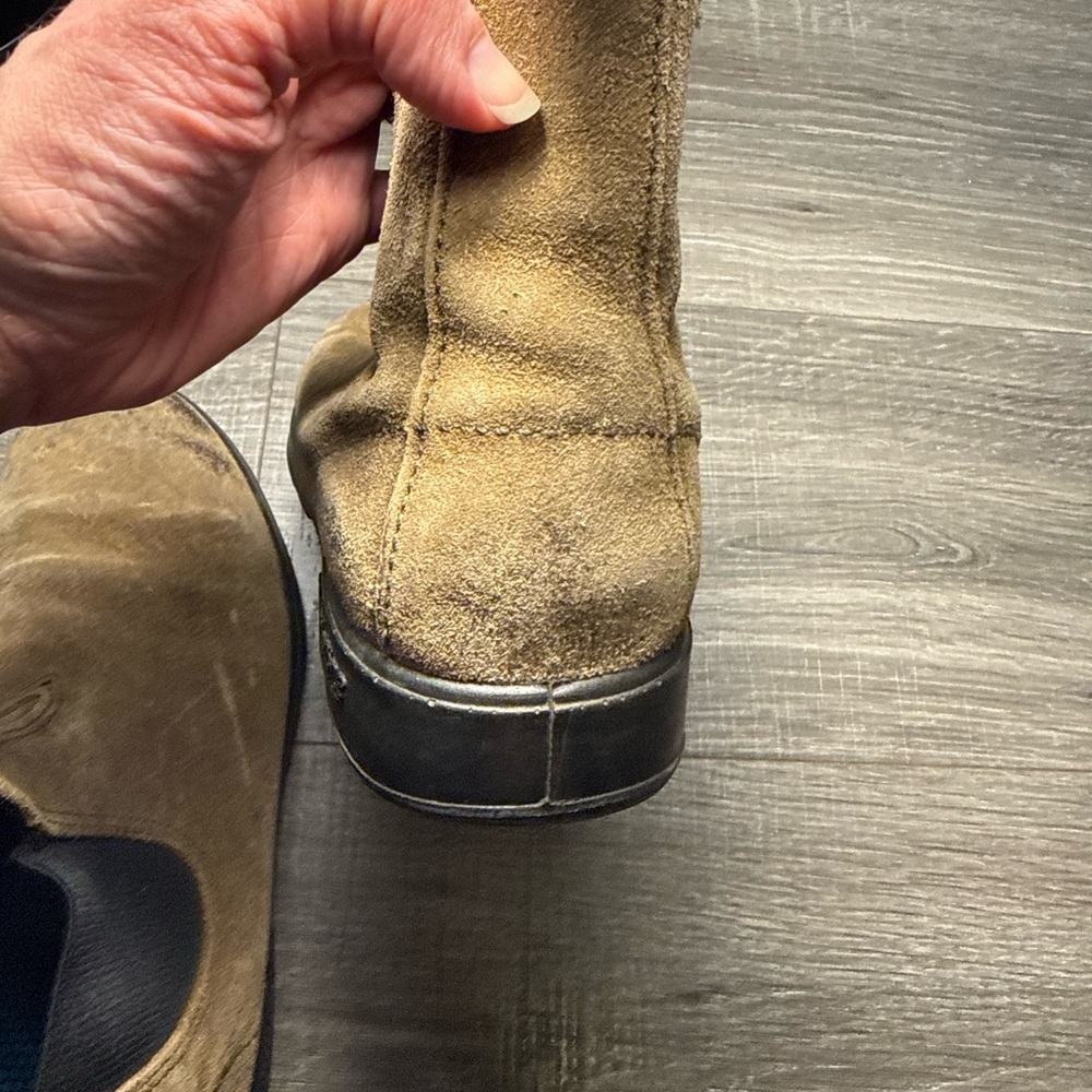 Blundstone Brown Leather Chelsea Boots - Picture 5 of 9